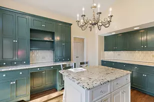 709 Woodbridge Ct, Lake Barrington, IL 60010 - Photo 9