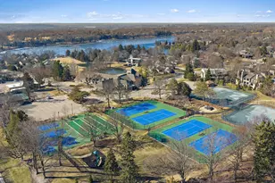 709 Woodbridge Ct, Lake Barrington, IL 60010 - Photo 39