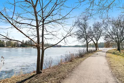 709 Woodbridge Court #709, Lake Barrington, IL 60010 - Photo 3