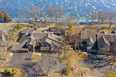 709 Woodbridge Court #709, Lake Barrington, IL 60010 - Photo 33