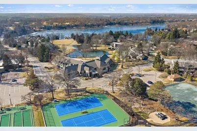 709 Woodbridge Court #709, Lake Barrington, IL 60010 - Photo 41