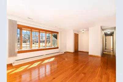 [Address not provided], Willowbrook, IL 60527 - Photo 3