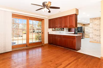 [Address not provided], Willowbrook, IL 60527 - Photo 9