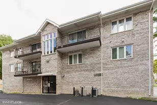 4535 Rumsey Ave, Oak Lawn, IL 60453 - Photo 1