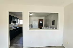 1702 Oak Grove Ave, Sterling, IL 61081 - Photo 9