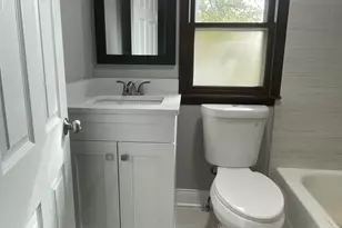 321 Janet Ave, Darien, IL 60561 - Photo 13