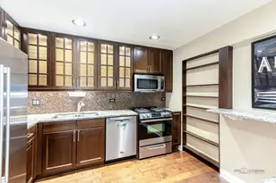 203 Blossom Ct, Buffalo Grove, IL 60089 - Photo 7