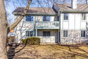 203 Blossom Ct, Buffalo Grove, IL 60089 - Photo 21