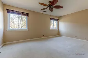 203 Blossom Ct, Buffalo Grove, IL 60089 - Photo 15