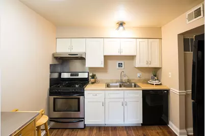 5000 Carriageway Drive #211, Rolling Meadows, IL 60008 - Photo 3