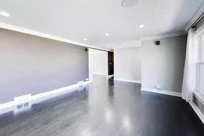 2055 Walnut Circle, Northbrook, IL 60062 - Photo 5