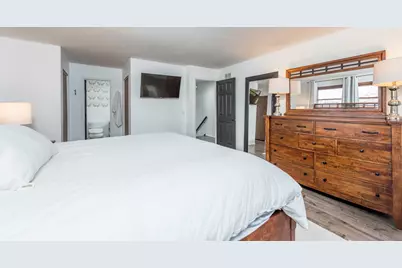 4232 Kenwood Avenue, Gurnee, IL 60031 - Photo 23