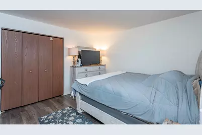 4232 Kenwood Avenue, Gurnee, IL 60031 - Photo 21