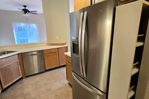 308 Windsor Ct, South Elgin, IL 60177 - Photo 7