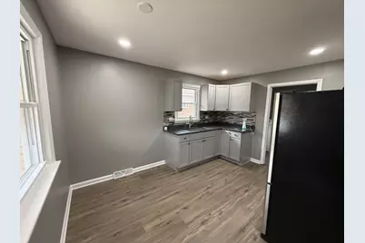 7616 S Lorel Avenue, Burbank, IL 60459 - Photo 9