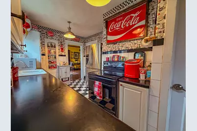 433 E Main Street, Salem, IL 62881 - Photo 9