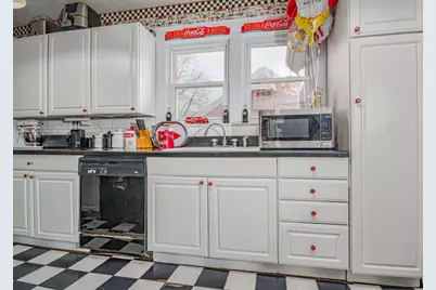 433 E Main Street, Salem, IL 62881 - Photo 7