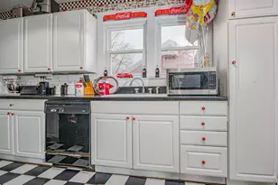 433 E Main St, Salem, IL 62881 - Photo 7