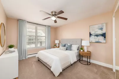 6121 W Higgins Avenue #C2, Chicago, IL 60630 - Photo 11