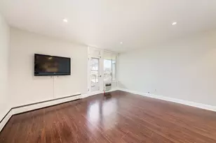 6121 W Higgins Ave, Chicago, IL 60630 - Photo 7