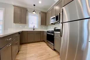 5667 W Higgins Ave, Chicago, IL 60630 - Photo 9