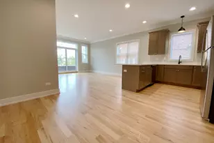 5667 W Higgins Ave, Chicago, IL 60630 - Photo 7