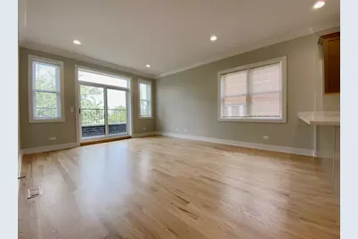 5667 W Higgins Avenue #2E, Chicago, IL 60630 - Photo 3