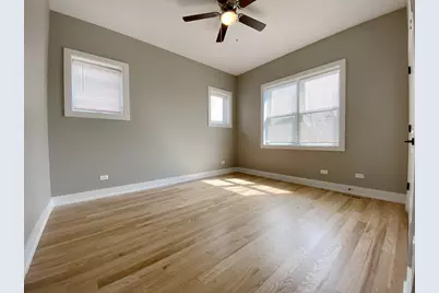 5667 W Higgins Avenue #2E, Chicago, IL 60630 - Photo 11