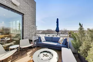 5748 N Hermitage Ave, Chicago, IL 60660 - Photo 15