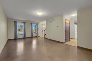 3223 Karen Ct, Joliet, IL 60431 - Photo 5