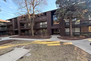 9605 Austin Ave, Oak Lawn, IL 60453 - Photo 1