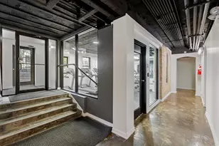 4875 N Magnolia Ave, Chicago, IL 60640 - Photo 13