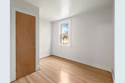 25 E Chestnut Avenue #1, Cortland, IL 60112 - Photo 9