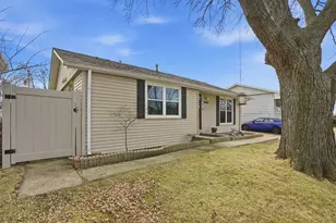 16249 92nd Ave, Orland Hills, IL 60487 - Photo 1