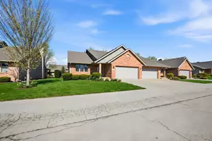 1247 Daniel Ct, Sycamore, IL 60178 - Photo 7