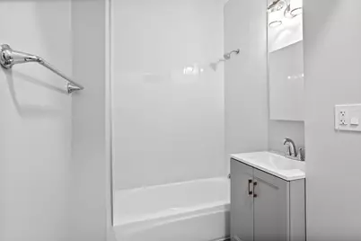 7600 N Sheridan Road #107, Chicago, IL 60626 - Photo 7