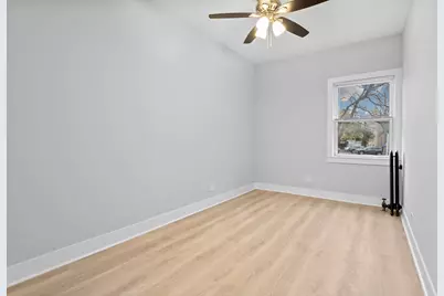 7600 N Sheridan Road #107, Chicago, IL 60626 - Photo 5