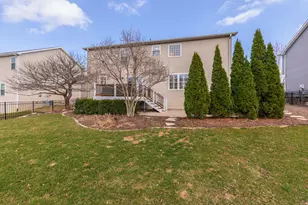 2215 Savanna Rd, Bloomington, IL 61705 - Photo 7