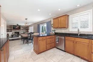 2215 Savanna Rd, Bloomington, IL 61705 - Photo 21