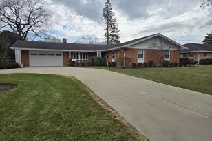 1733 Camellia Ln, Schaumburg, IL 60173 - Photo 1