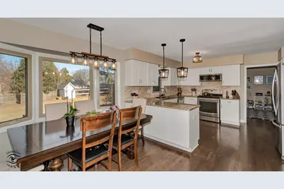 3 Hobson Court, Woodridge, IL 60517 - Photo 9