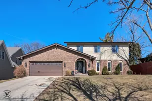 3 Hobson Ct, Woodridge, IL 60517 - Photo 1
