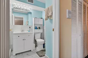 9619 Bianco Terrace, Des Plaines, IL 60016 - Photo 9