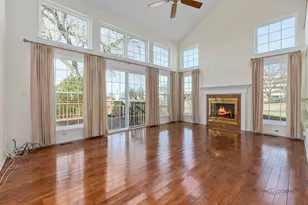 1576 Poplar Creek Dr, Hoffman Estates, IL 60169 - Photo 11