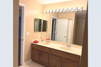 1576 Poplar Creek Drive, Hoffman Estates, IL 60169 - Photo 25