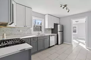 [Address not provided], Dolton, IL 60419 - Photo 5