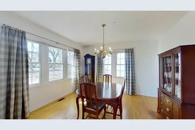 418 E Hillside Avenue, Barrington, IL 60010 - Photo 7