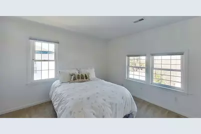 418 E Hillside Avenue, Barrington, IL 60010 - Photo 29