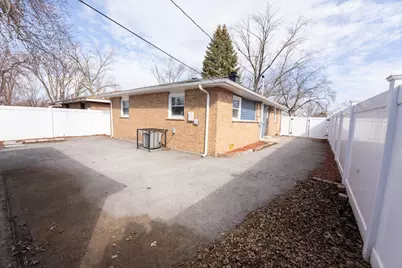 16448 Winchester Avenue, Markham, IL 60428 - Photo 23