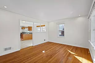 115 N Park St, Westmont, IL 60559 - Photo 3